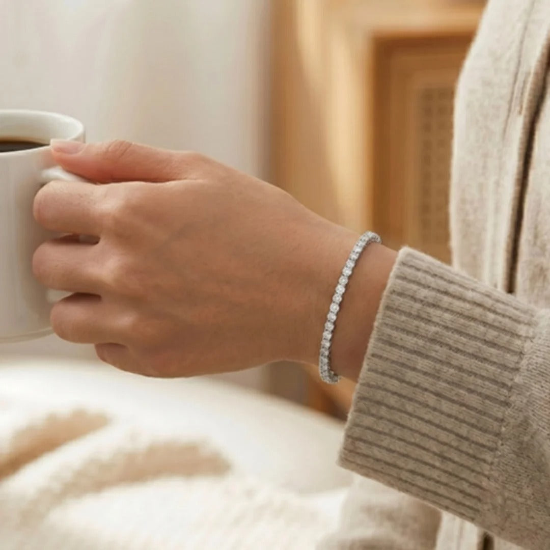 Wholesale Geometric Shiny Plain Micro Pave 5A Zirconia CZ Moon Shaped Chain Choker Necklace Gold Color Fashion Women Jewelry Set